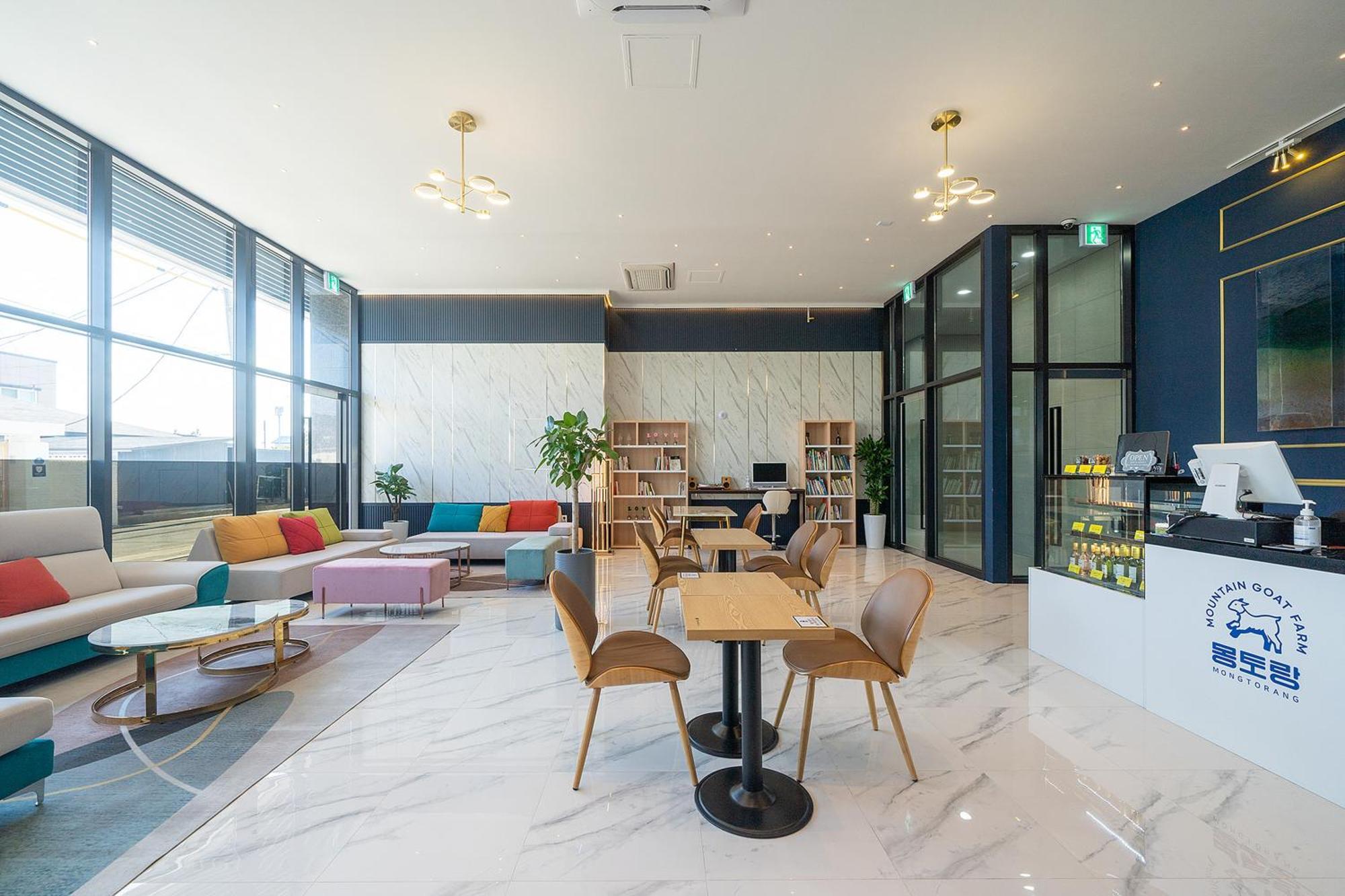 Gangneung Chonpines Ocean Suites Hotel Zewnętrze zdjęcie
