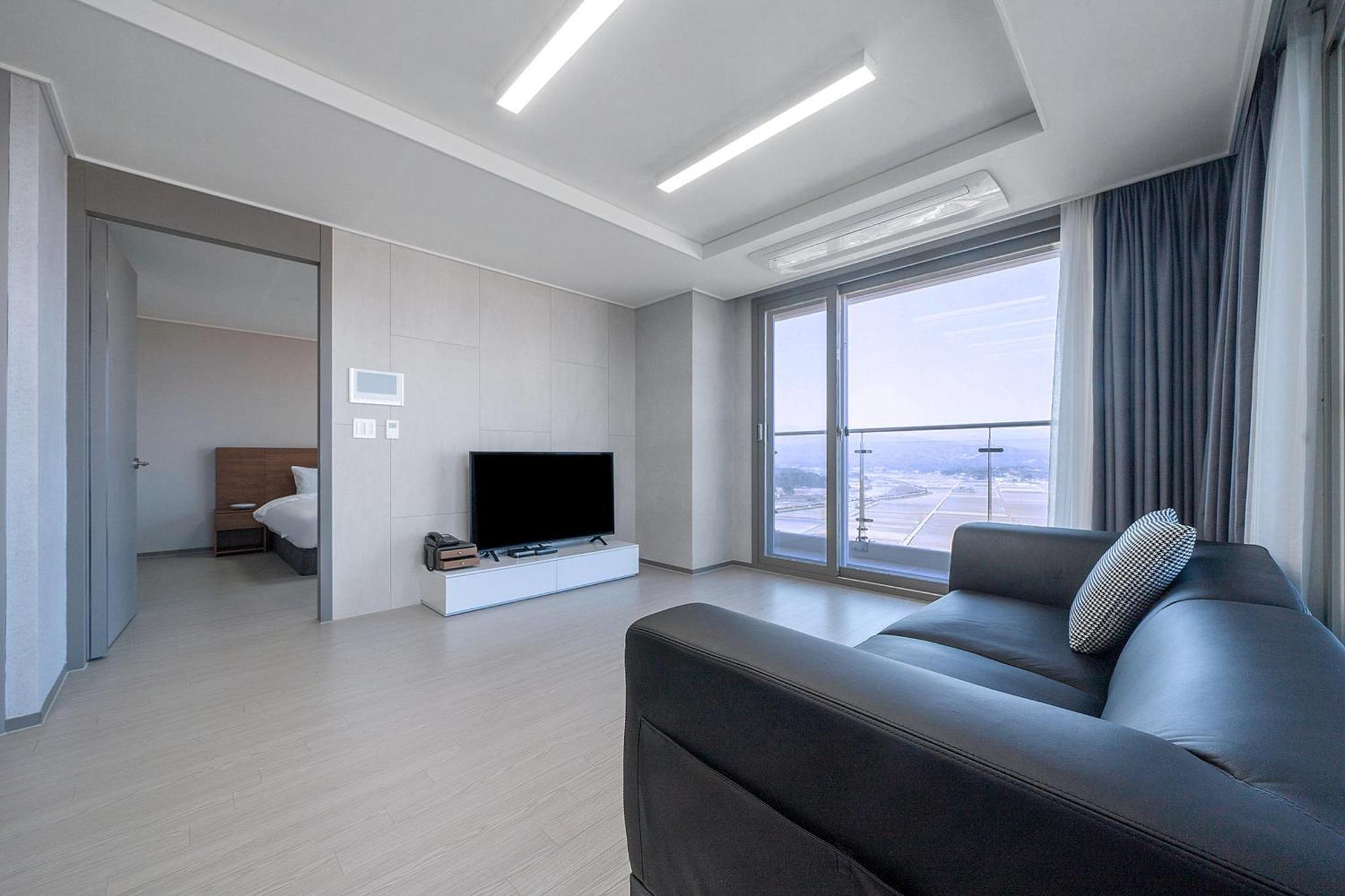 Gangneung Chonpines Ocean Suites Hotel Zewnętrze zdjęcie